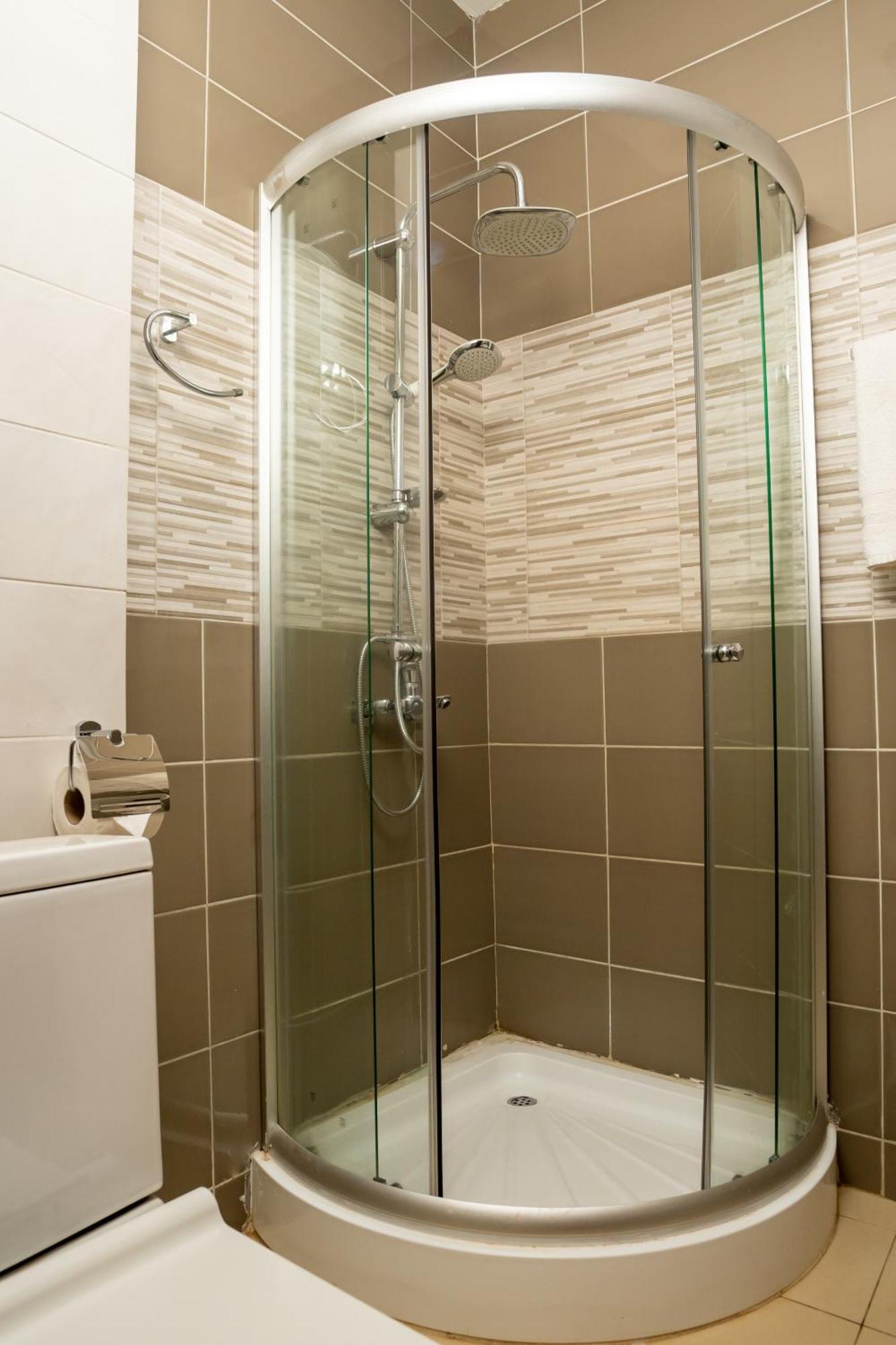 Cincinnati Hotel Yaoundé Extérieur photo